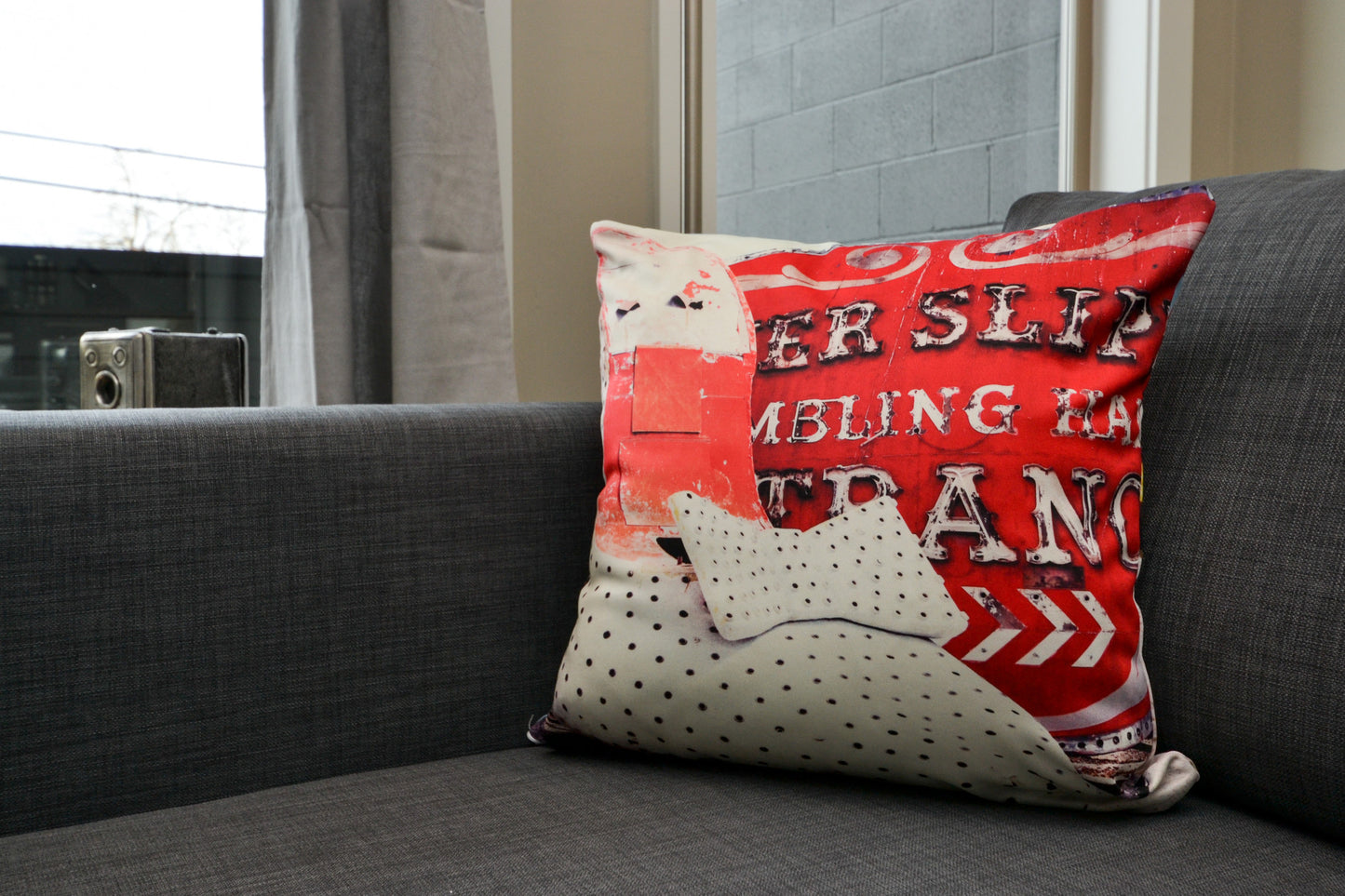 Throw Pillow GOLDEN NUGGET + SILVER SLIPPER